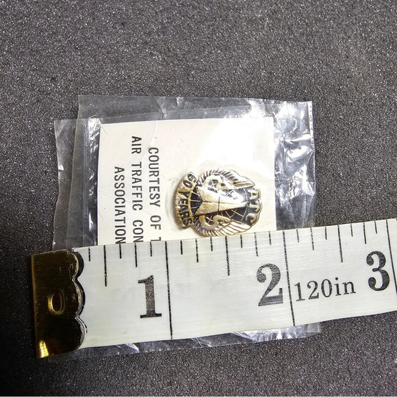 Vintage ATC Air Traffic Control Association 50 Years Of Service Lapel Pin New - Picture 4 of 4